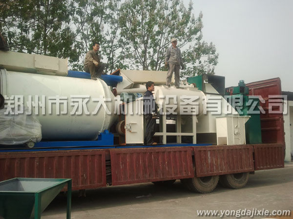 全自動玻化微珠無機保溫砂漿生產(chǎn)線發(fā)貨現(xiàn)場